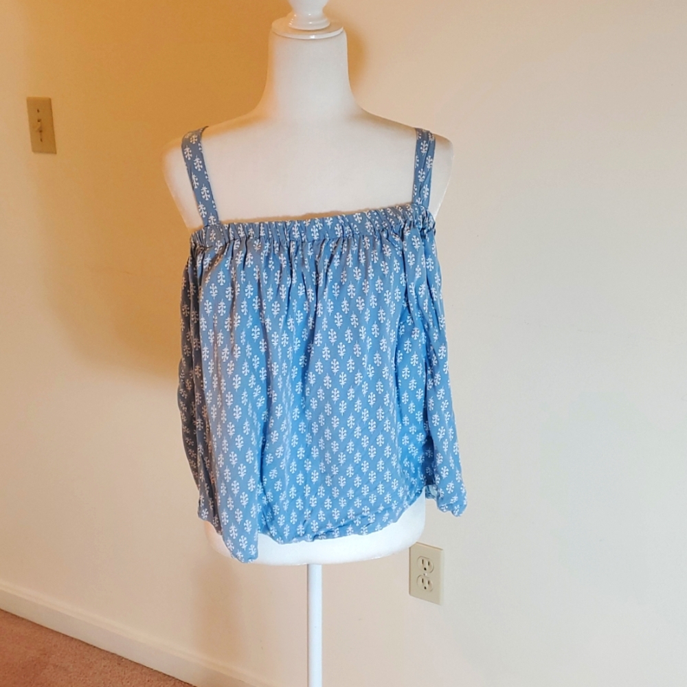 Old Navy blue and white tank top - Picture 1 of 8